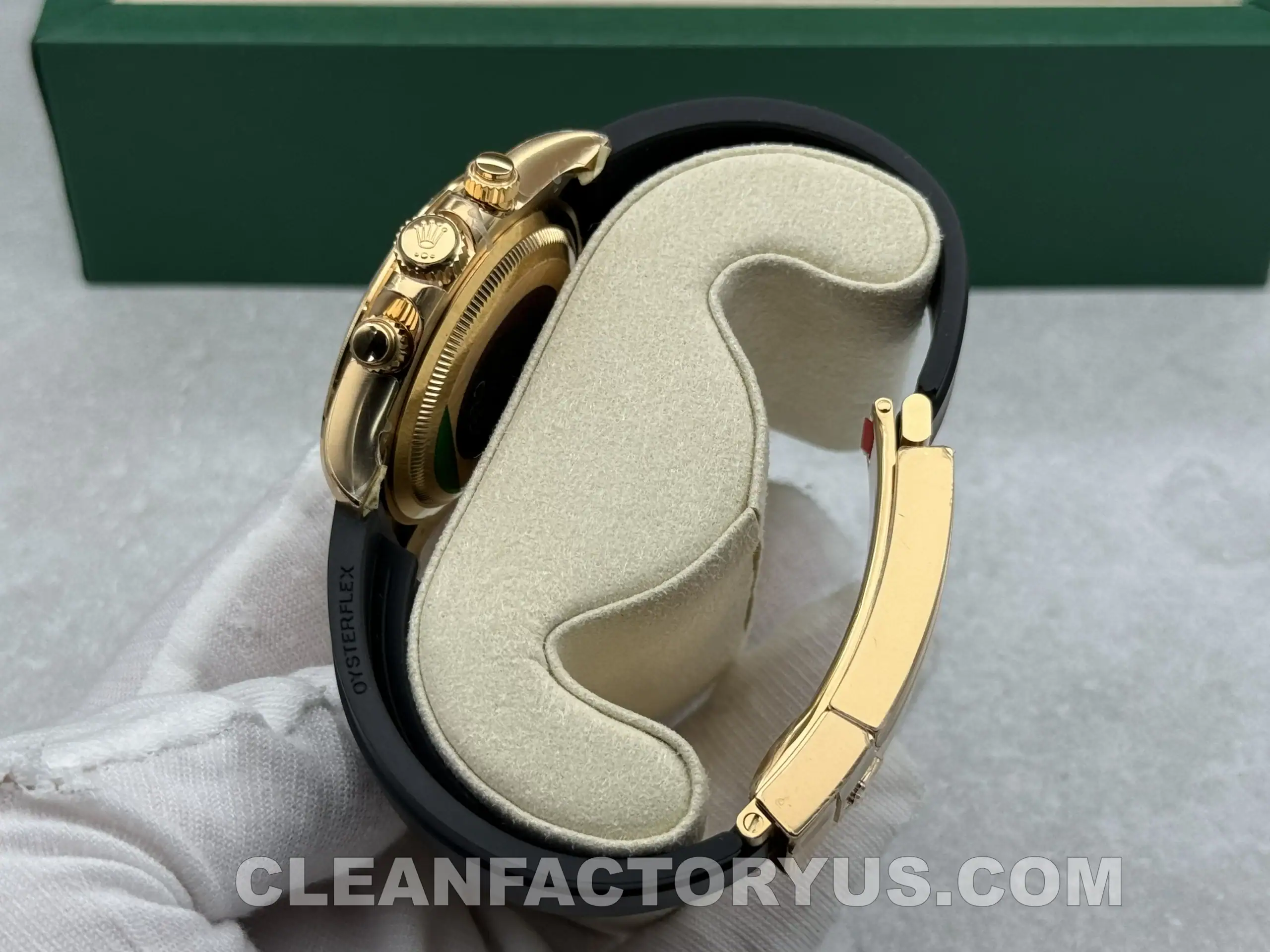 Clean Factory Rolex Daytona 126518LN