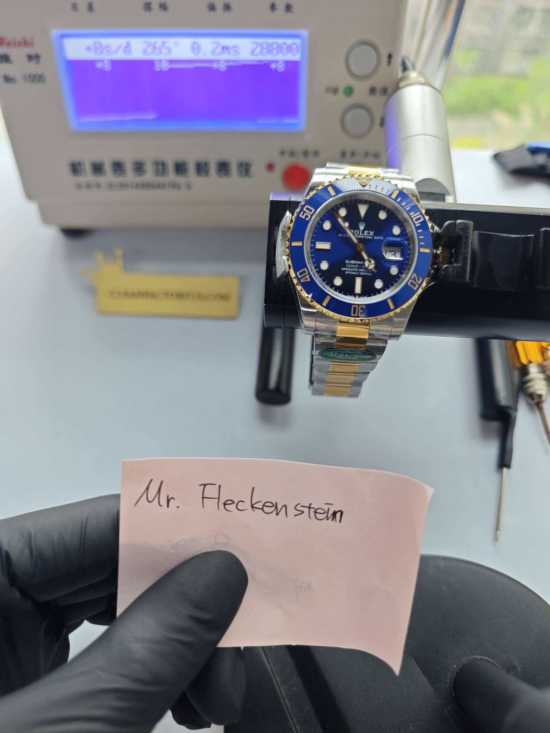 Clean Factory Rolex Day Date 40mm 228239 President Black Dial