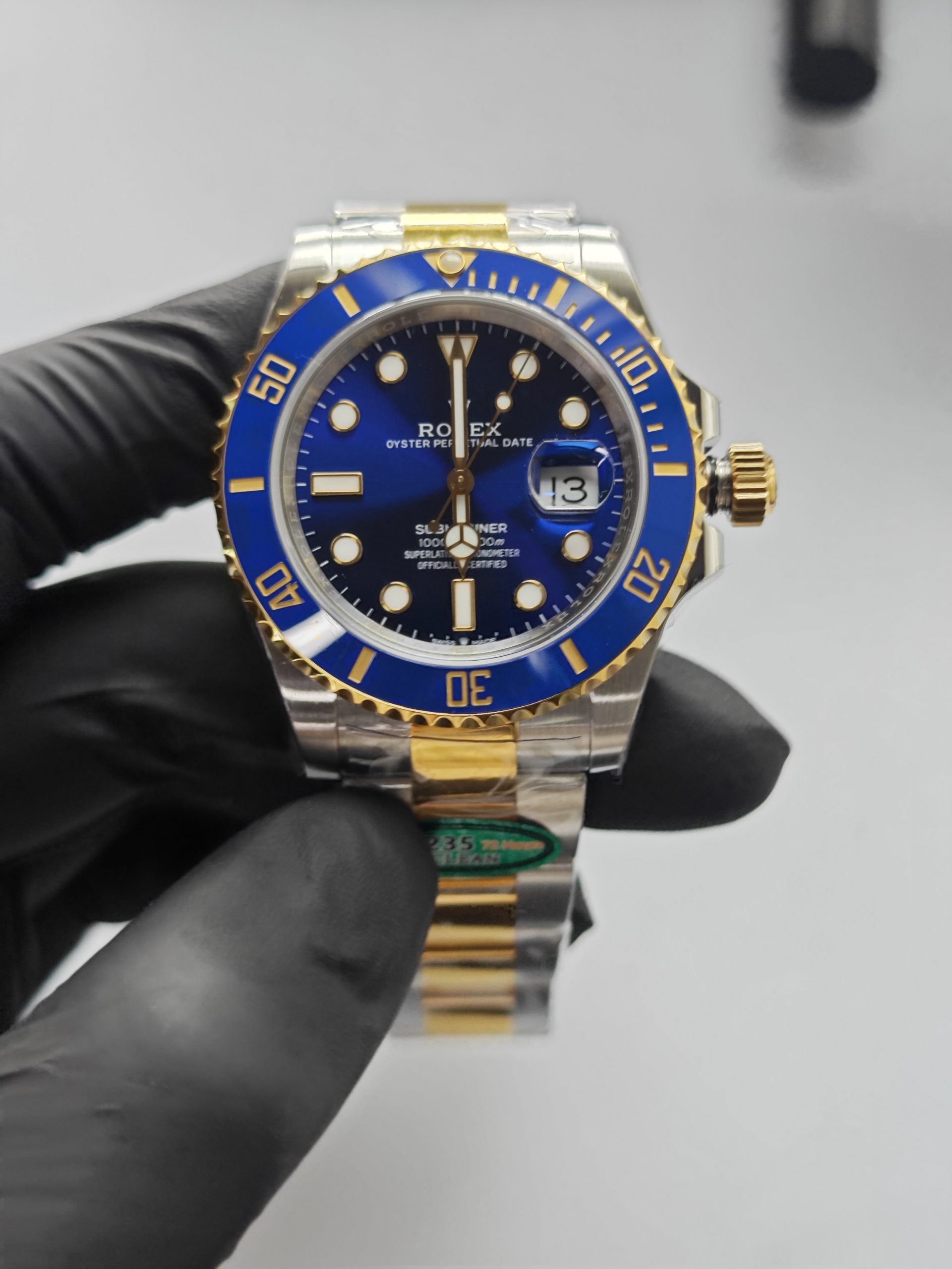 Clean Factory Rolex Day Date 40mm 228239 President Black Dial