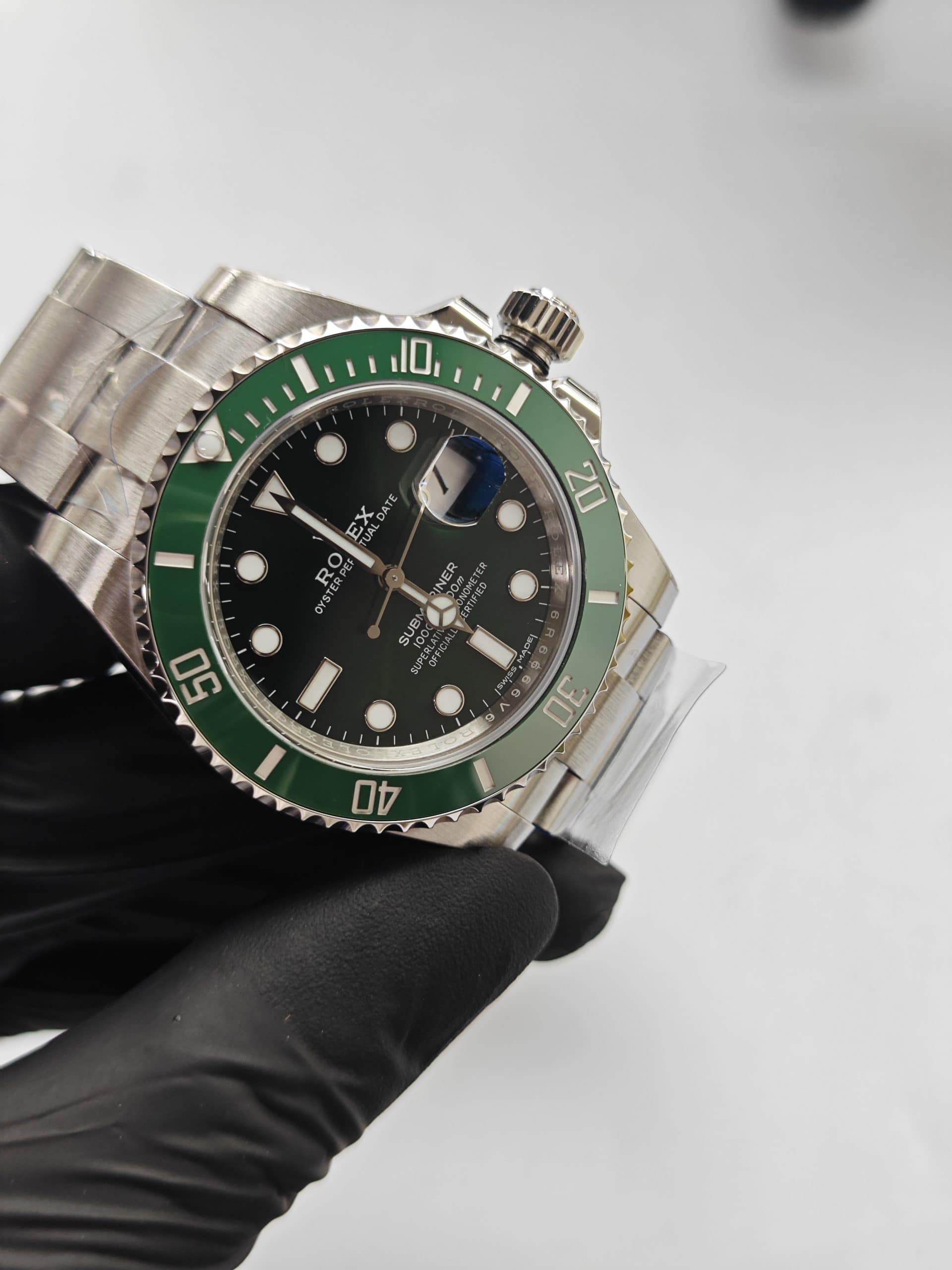 Clean Factory Submariner 116610LV “Hulk” Green Dial 40mm, Ceramic Bezel