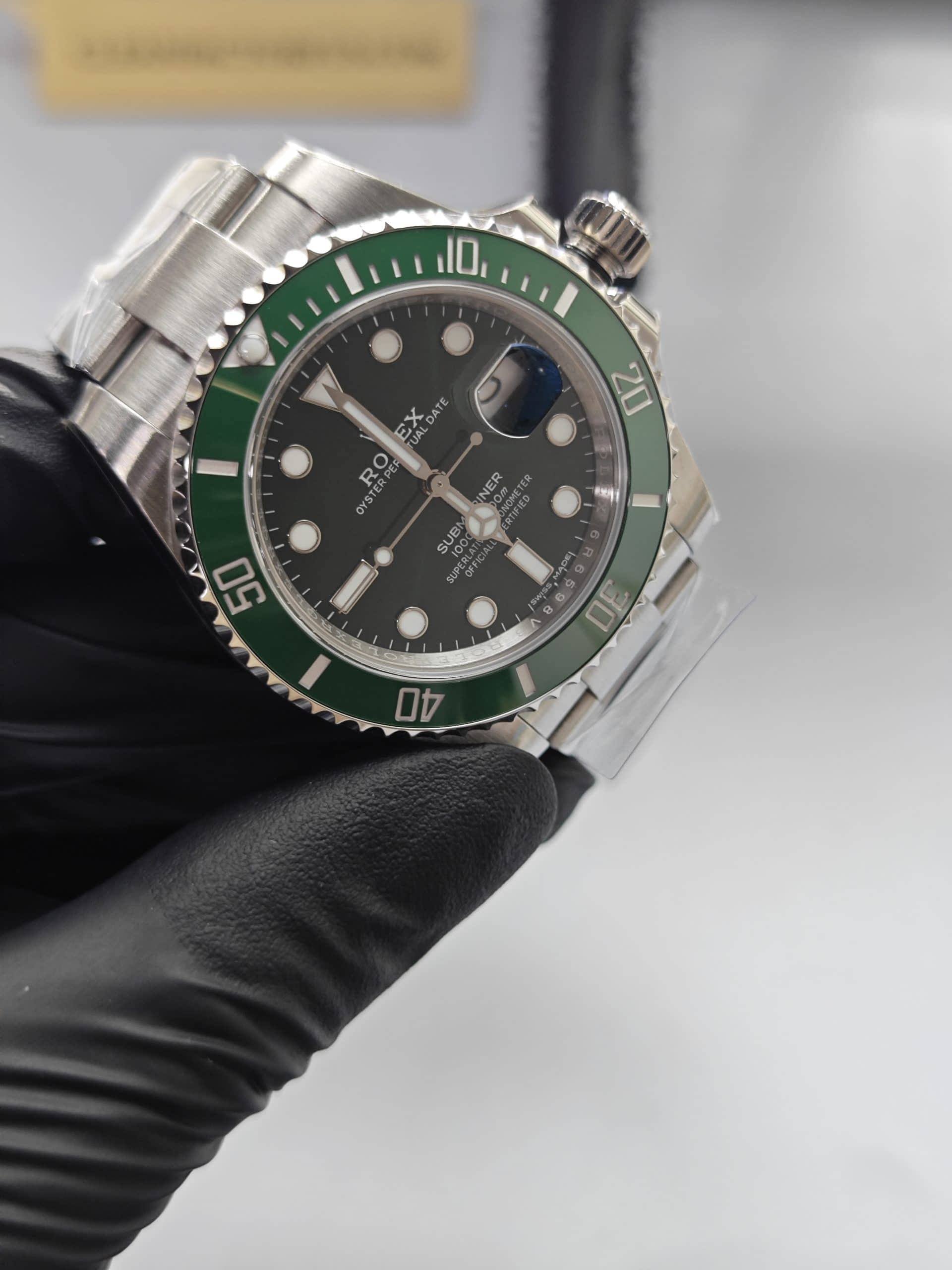 Clean Factory Rolex Submariner 116610lv Hulk Green Dial 40mm Ceramic Bezel