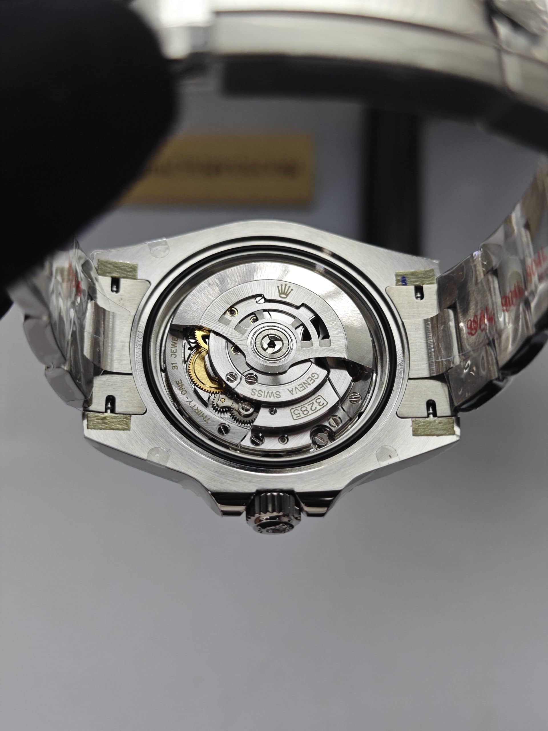 Clean Factory Rolex GMT Master II 126713grnr Oyster Black Grey Ceramic Bezel