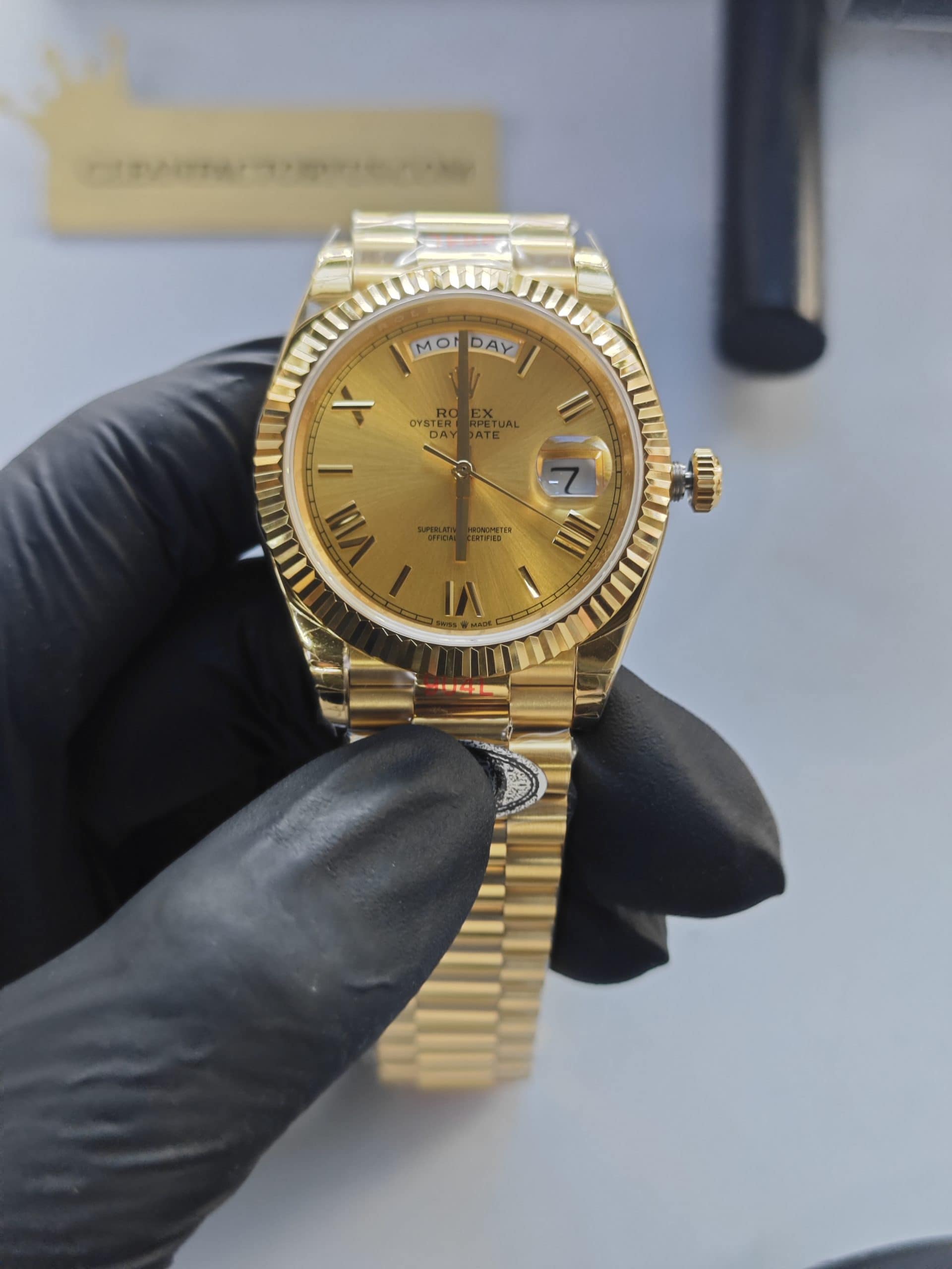 Clean Factory Day-Date 40mm 228238 President , Gold Dial, Gold Fluted Bezel