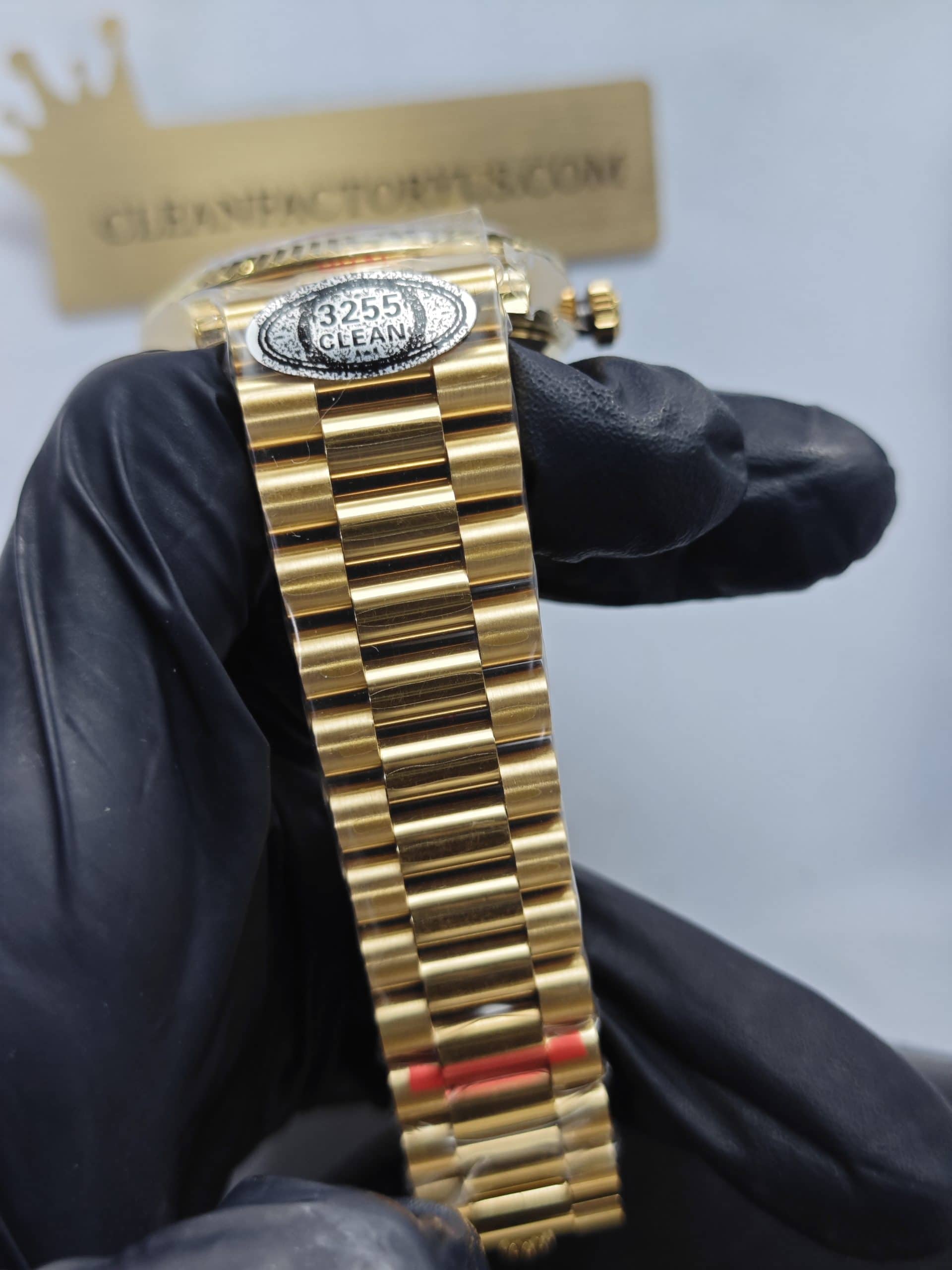 Clean Factory Day-Date 40mm 228238 President , White Dial, Gold Fluted Bezel