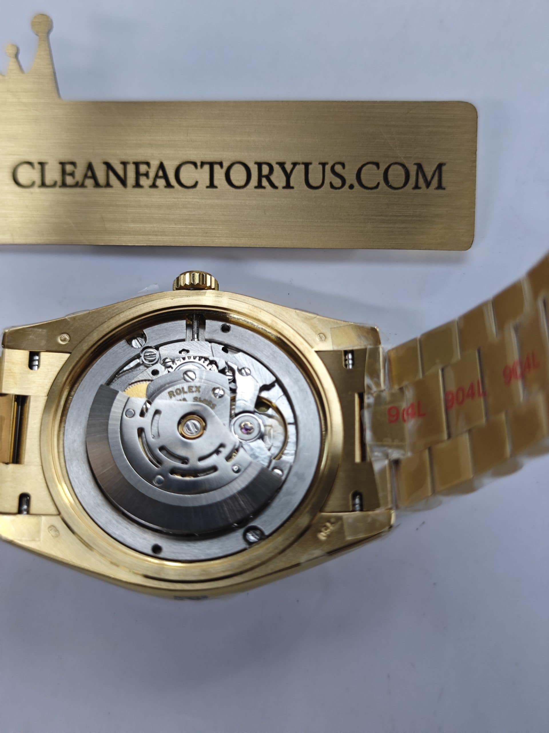 Clean Factory Day-Date 40mm 228238 President , White Dial, Gold Fluted Bezel