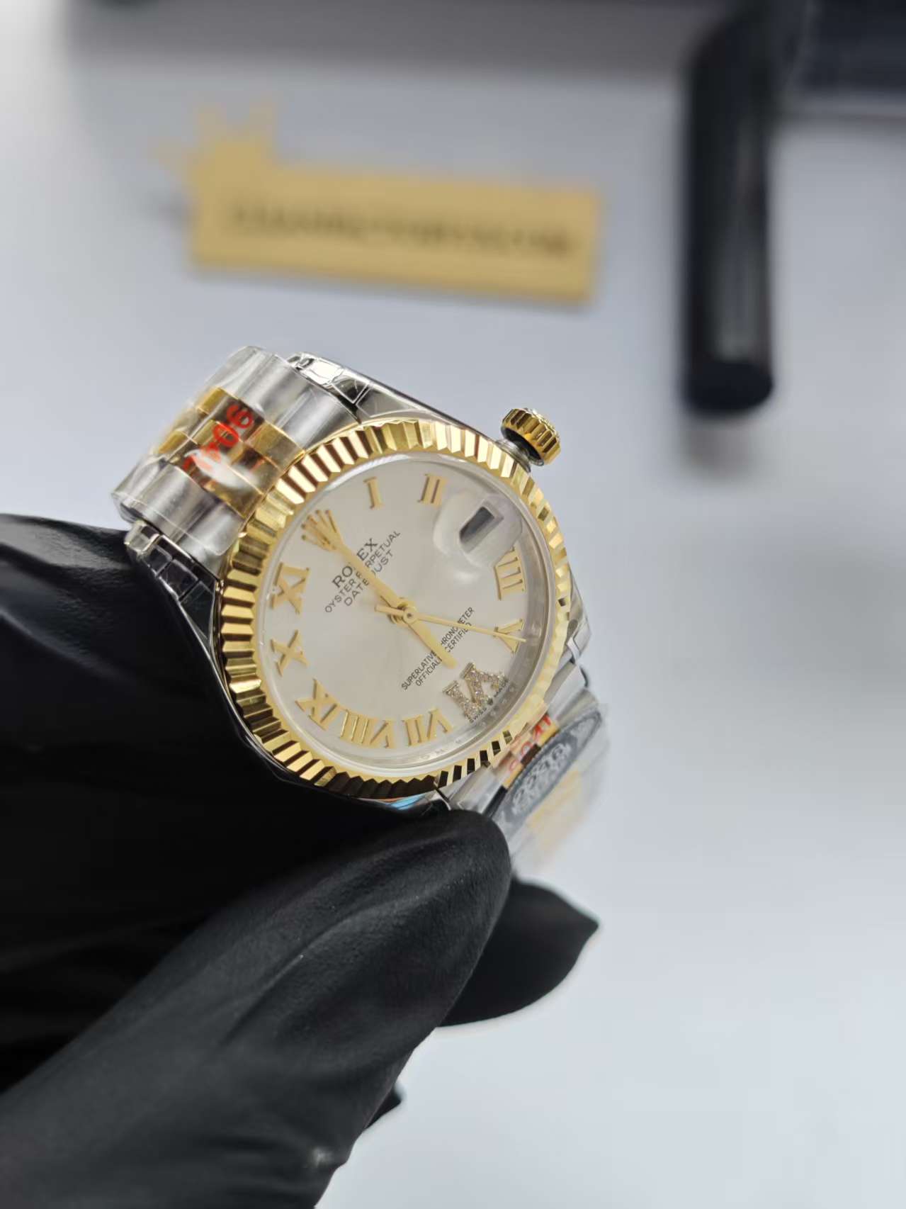 Clean Factory Datejust, Oystersteel and yellow gold, Silver dial with Roman numerals