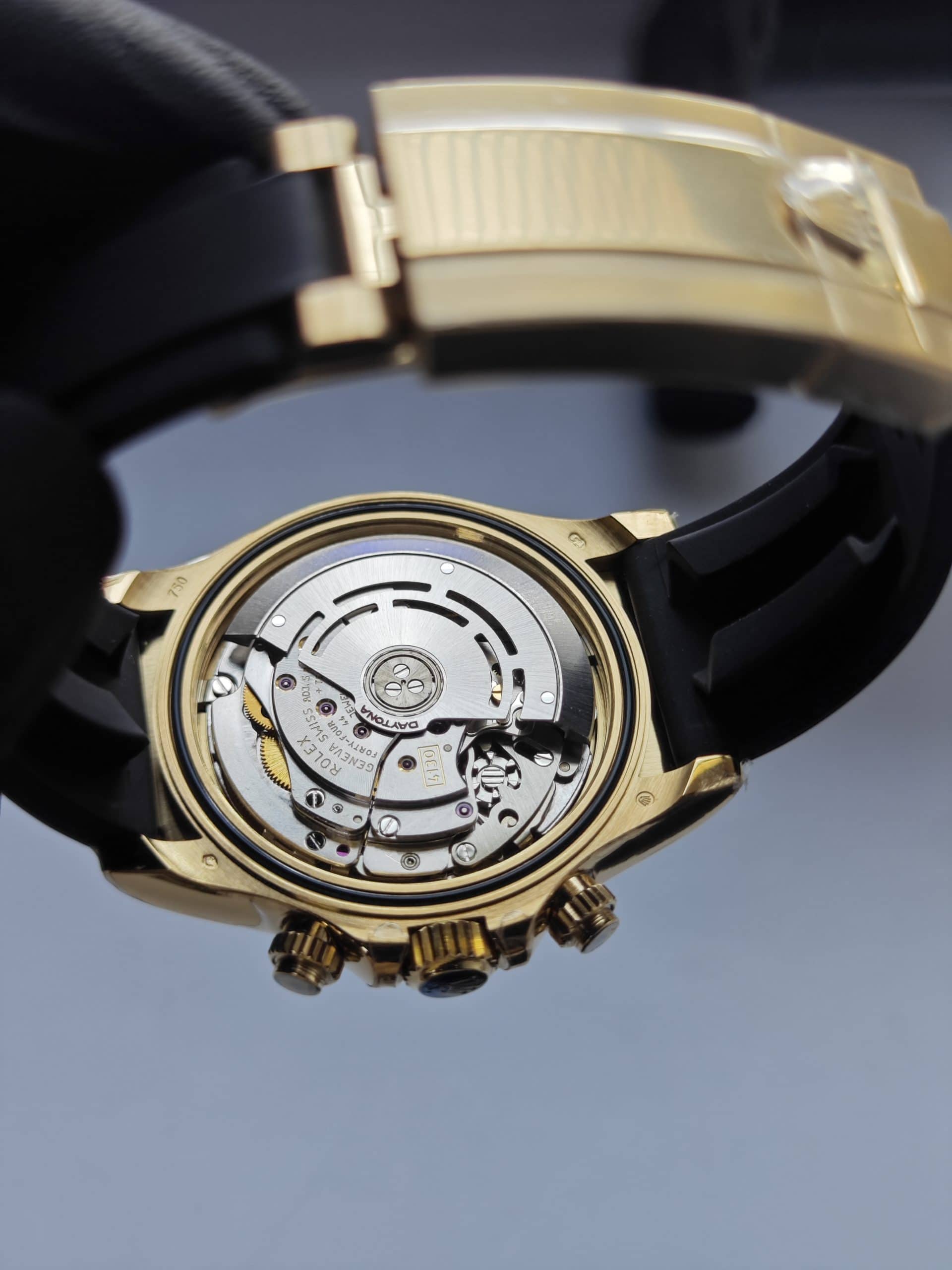 Clean Factory Daytona 116518LN Black Dial, Red Chronograph Hand, Rubber Strap, Cerachrom Bezel, Yellow Gold wrapped