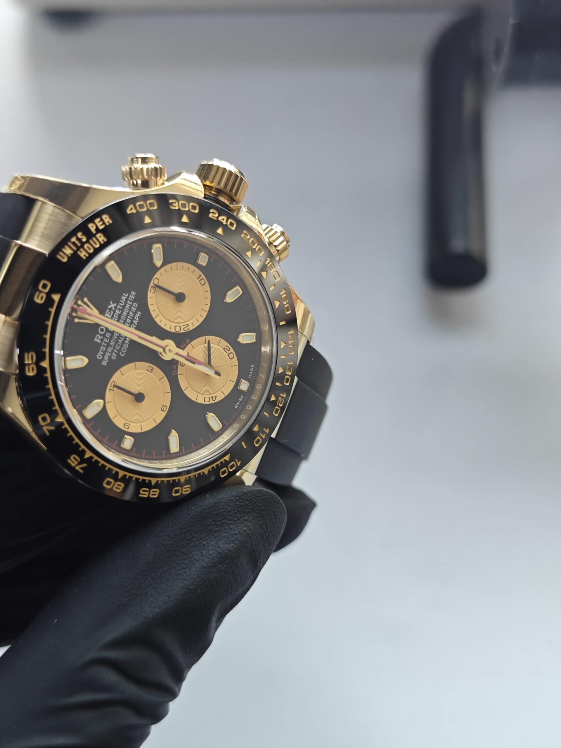 Clean Factory Daytona 116518LN Black Dial, Red Chronograph Hand, Rubber Strap, Cerachrom Bezel, Yellow Gold wrapped