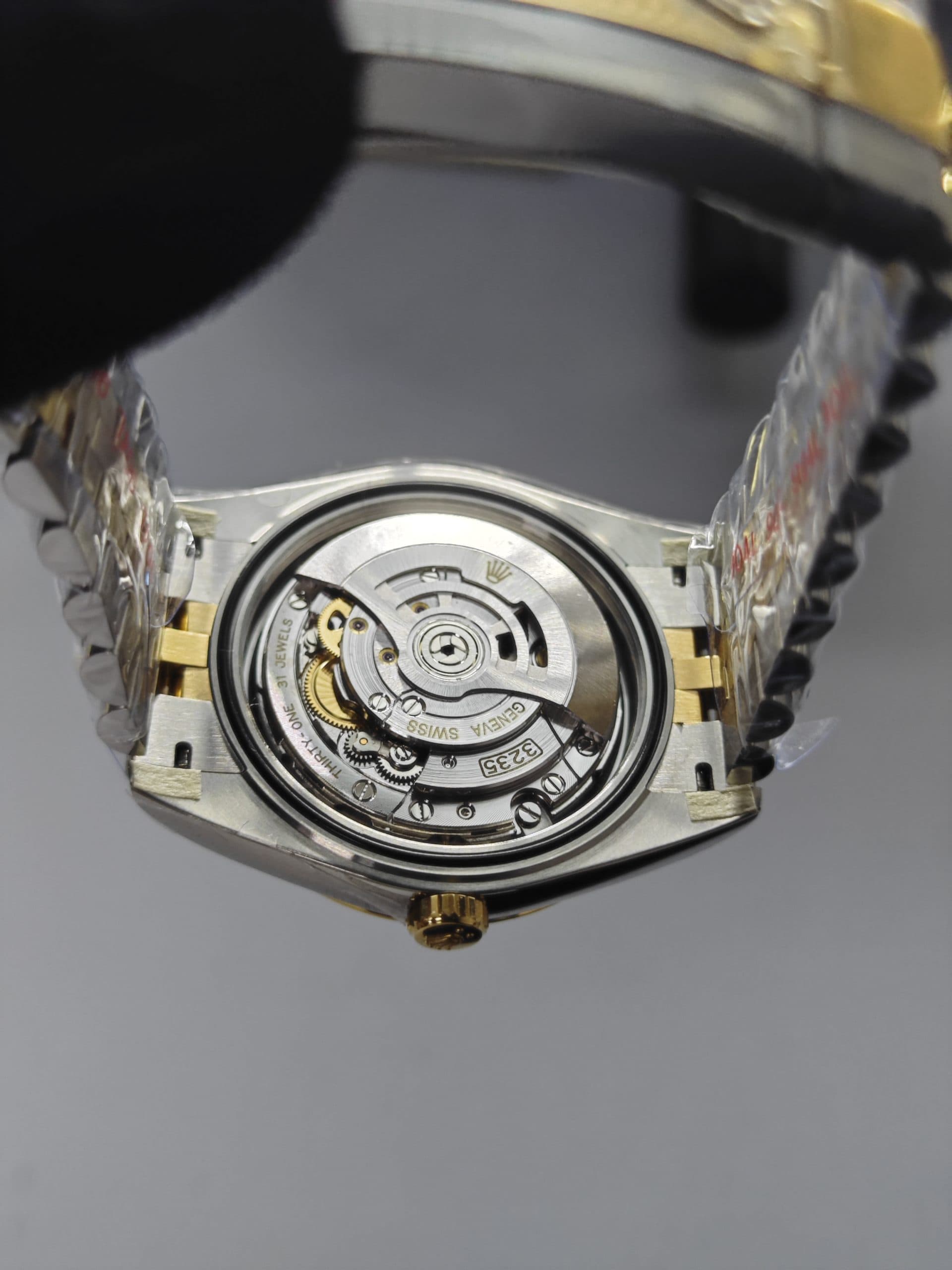 Clean Factory Datejust 41mm 126333Jubilee Two-Tone, Black Dial, Gold Fluted Bezel