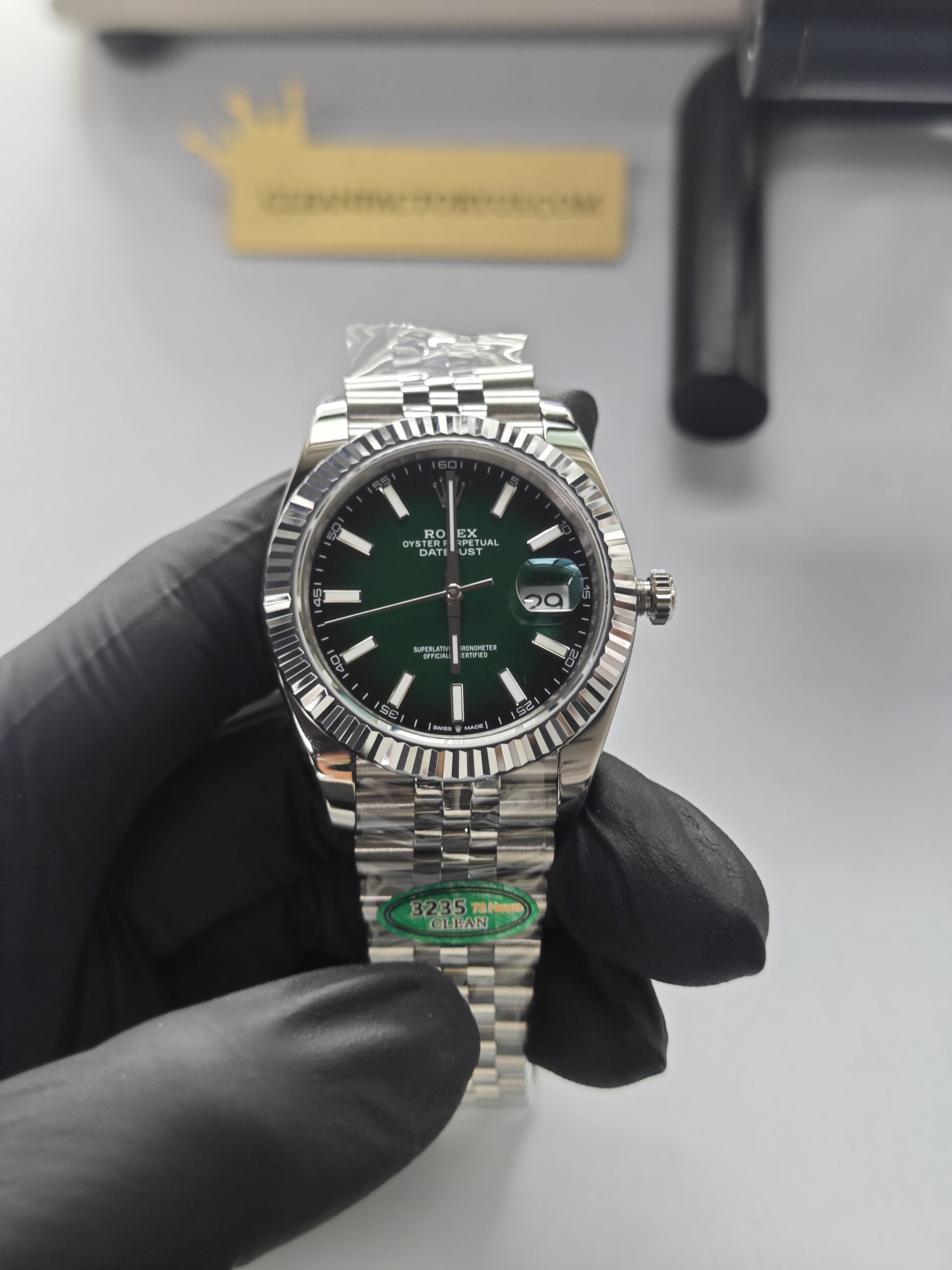 Clean Factory Datejust 41mm 126334 Jubilee, Gradient Green Dial, White Gold Fluted Bezel