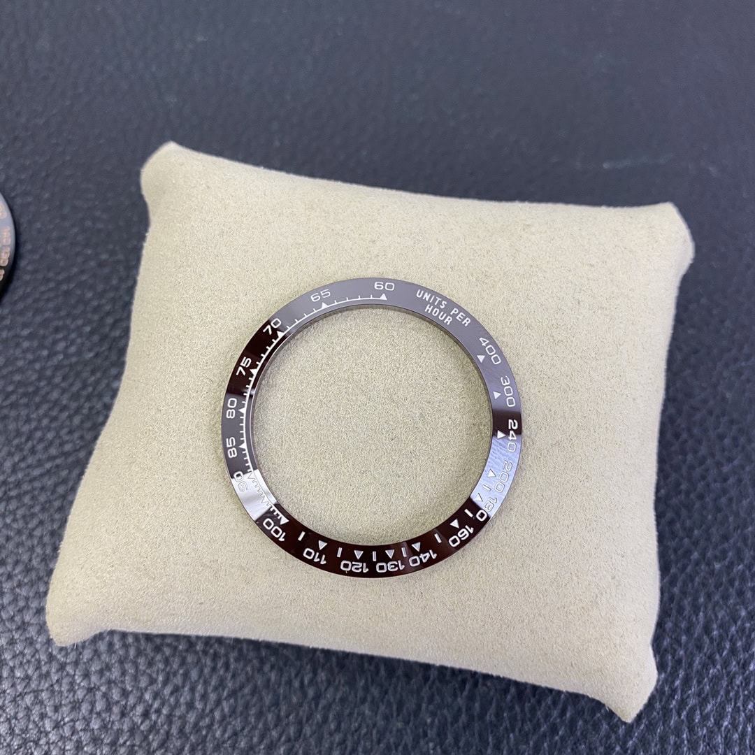 Clean Factory Chestnut Brown Daytona Bezel with Sharp Molded Lettering